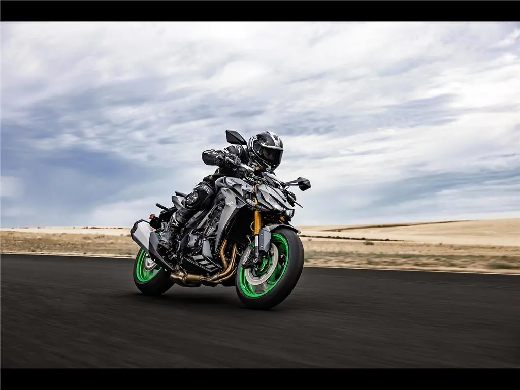 2026 Kawasaki Z1100 on track
