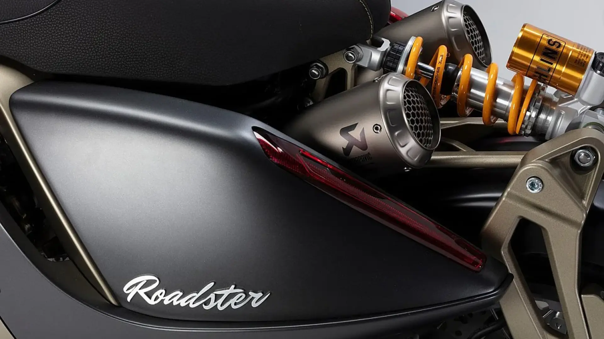 Italjet roadster 400 scooter back