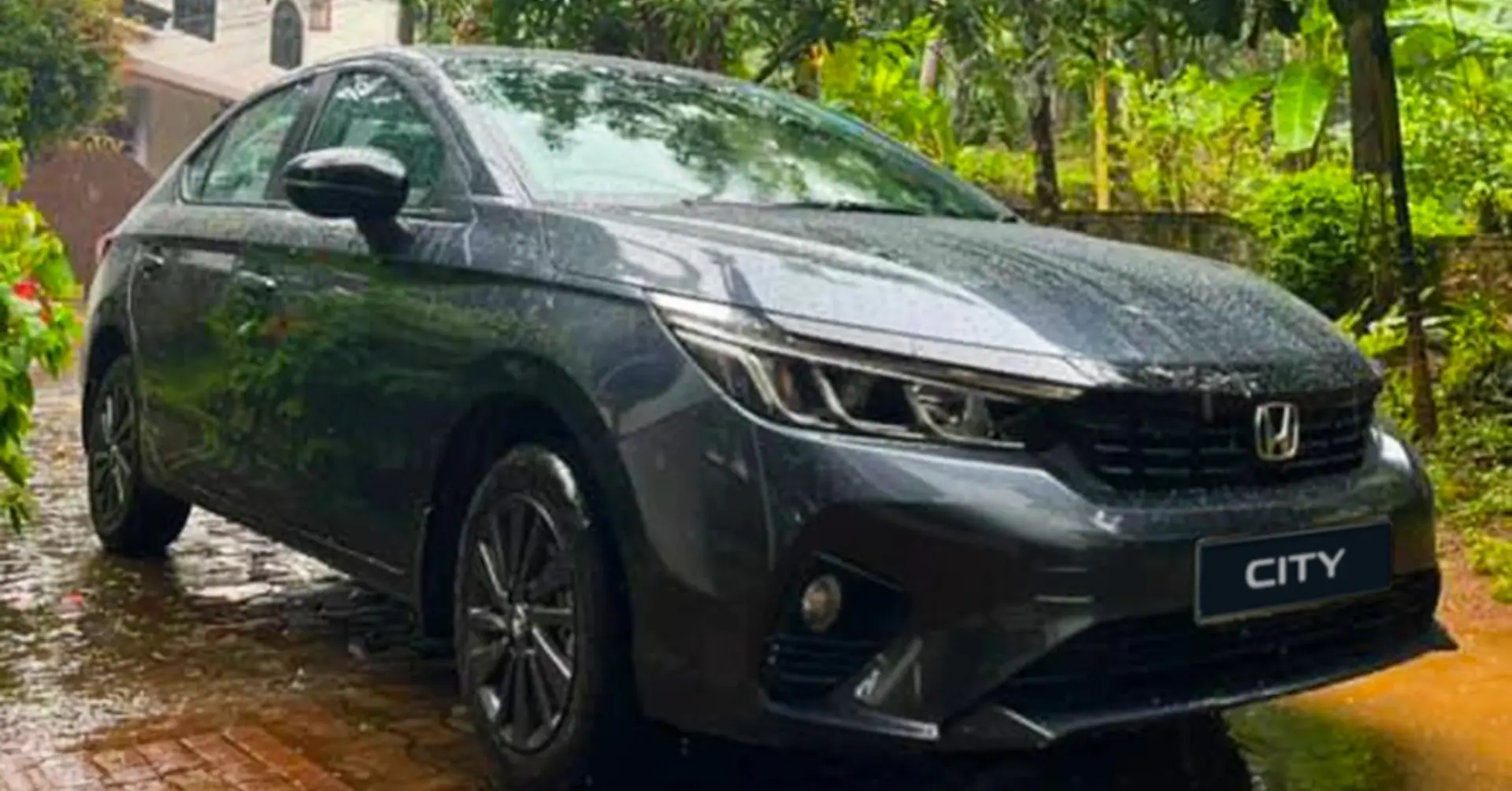 Side Profile of Honda city