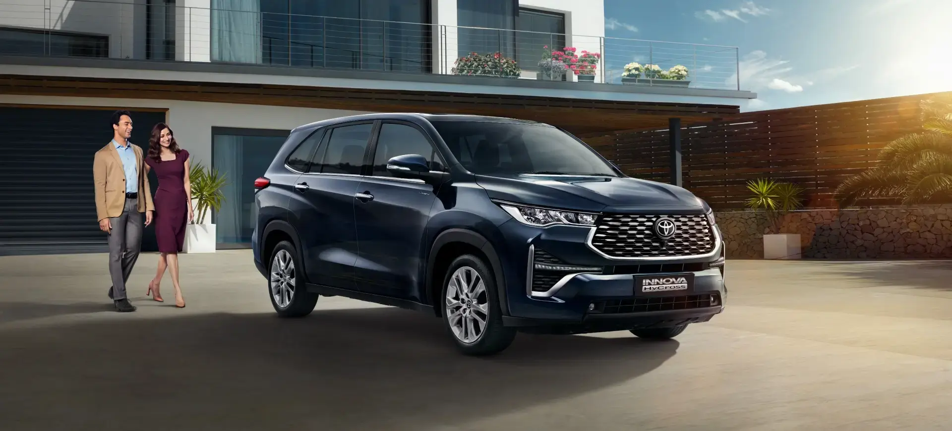 Toyota Innova Hycross