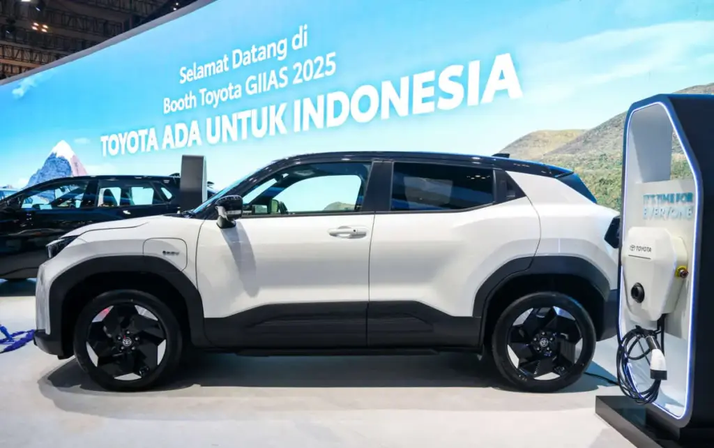 Toyota Urban Cruiser BEV Side