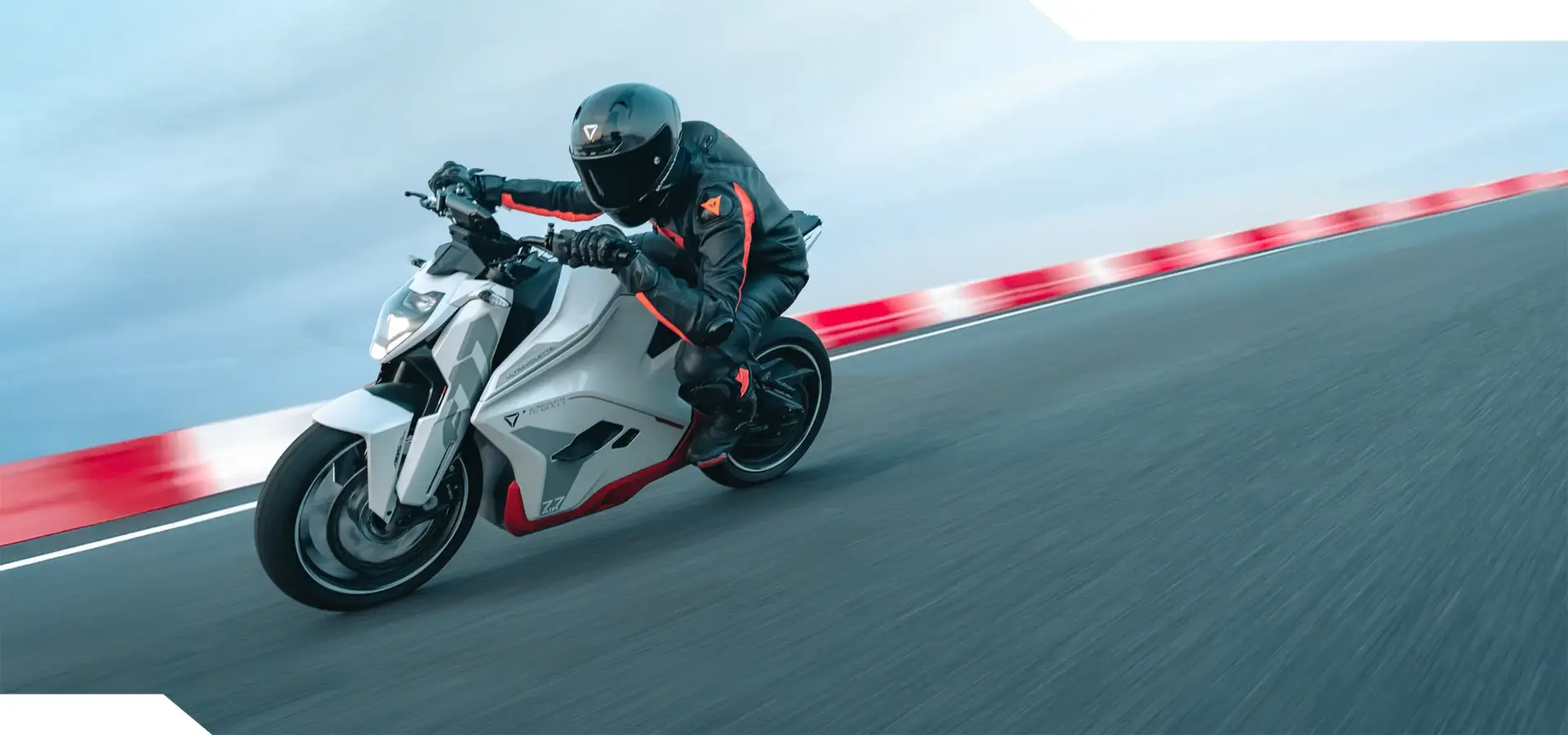 Ultraviolette F77 on Road