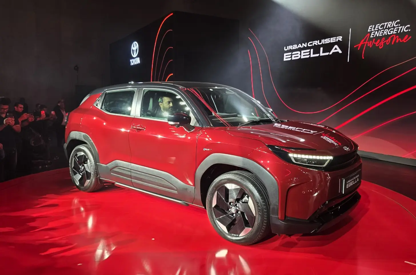 Toyota Urban Cruiser Ebella EV front side
