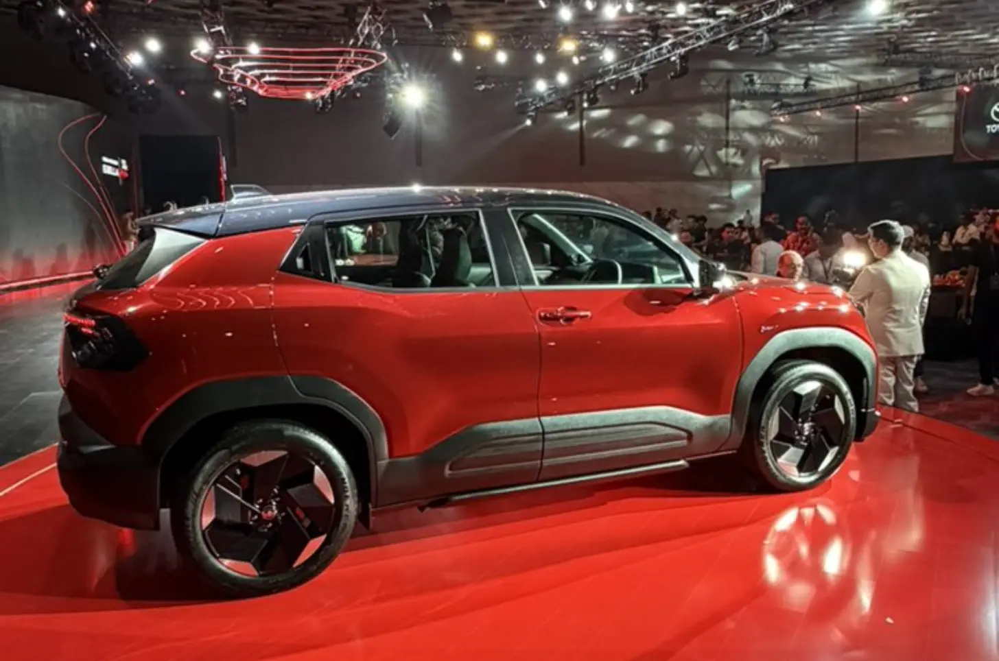 Toyota Urban Cruiser Ebella EV side