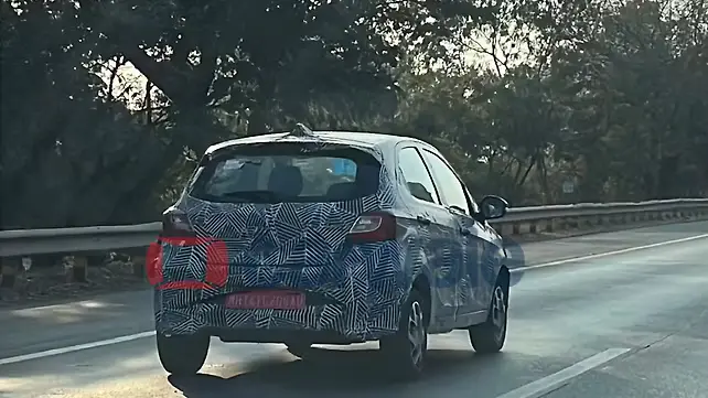 Tiago ev exterior right rear three quarter