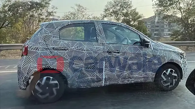 Tiago ev exterior right side view