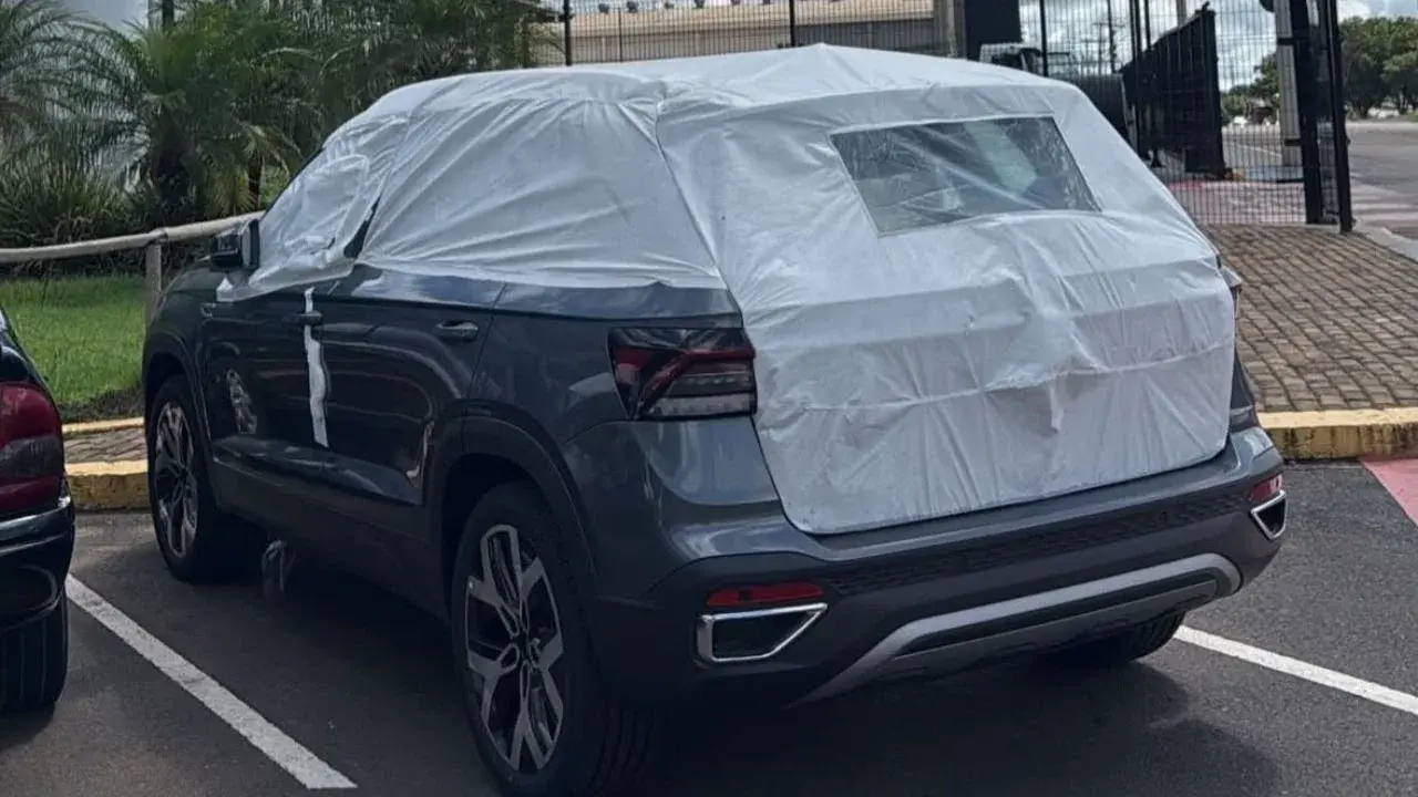 Volkswagen Taigun Facelift Spotted, Gets Sharper Design Inspired by Tiguan