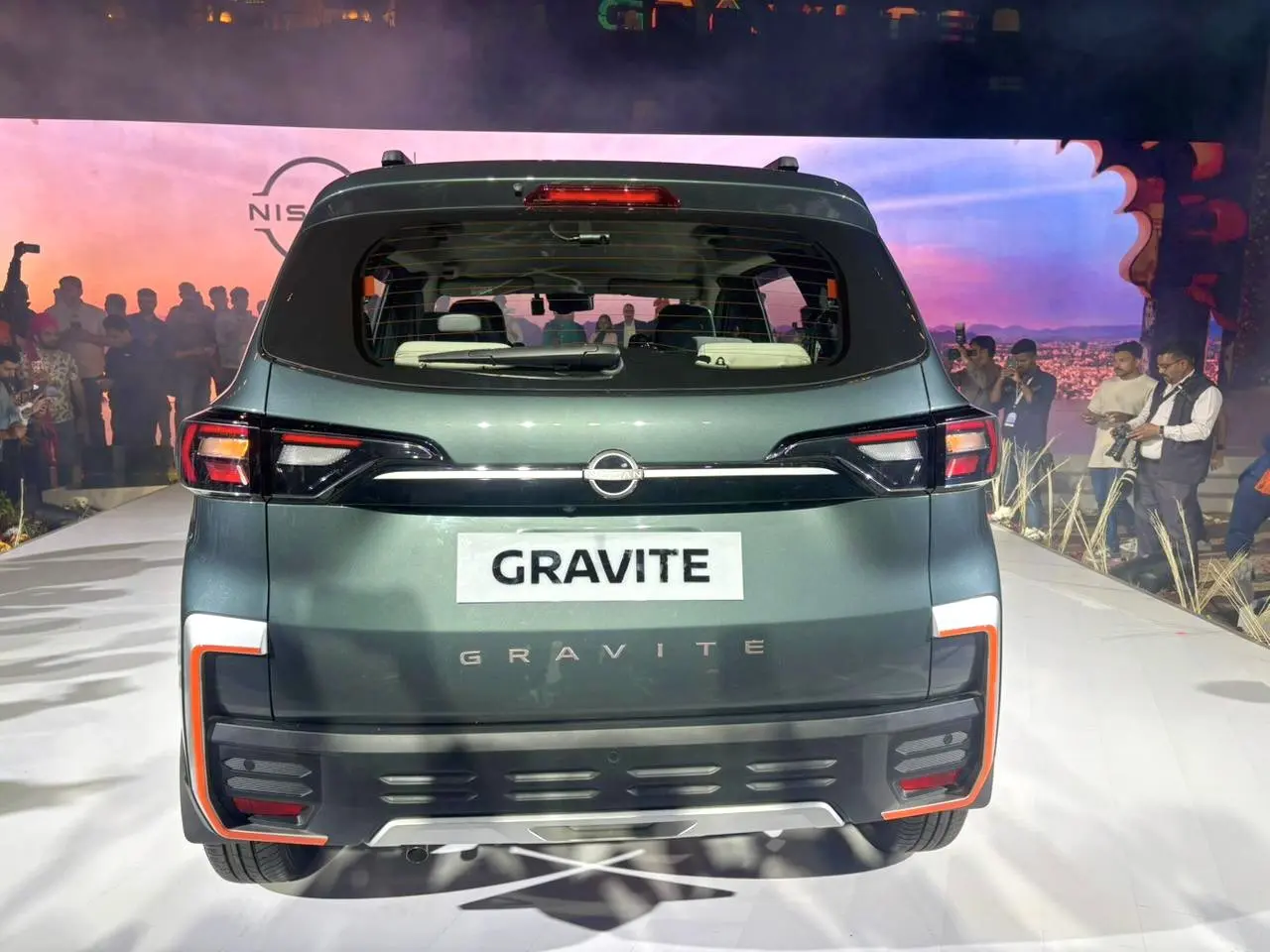Nissan Gravite rear