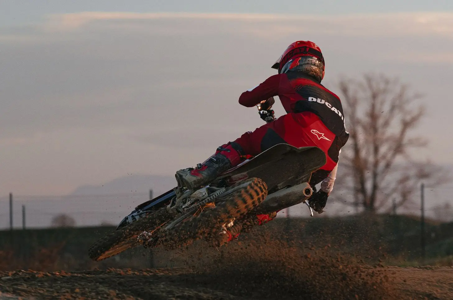 Ducati Desmo450 MX