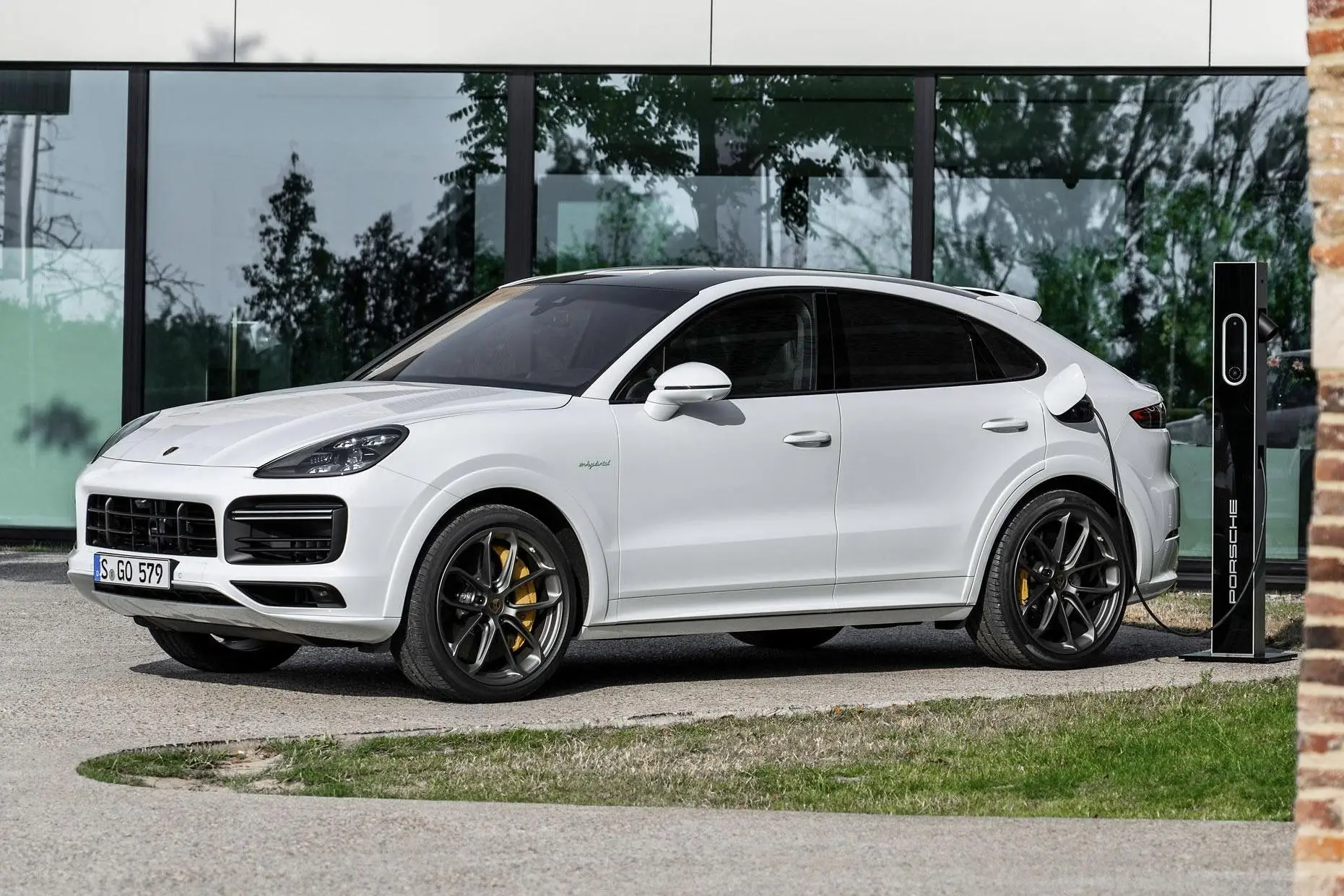 Porsche PHEV Usage Explained