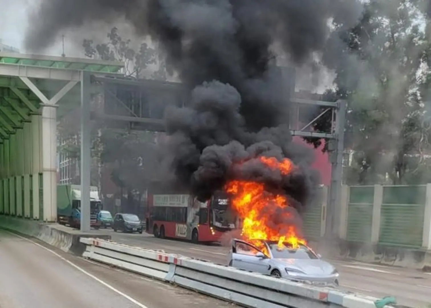 Power Bank Triggers Fire in BYD Seal