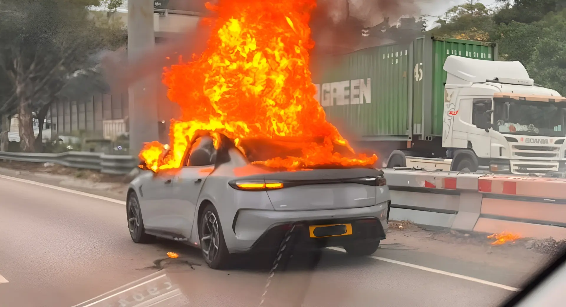 Power Bank Triggers Fire in BYD Seal
