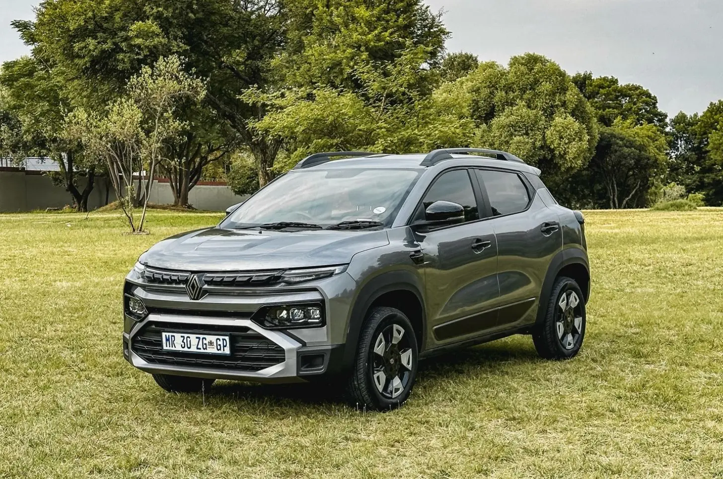 Renault car discounts March