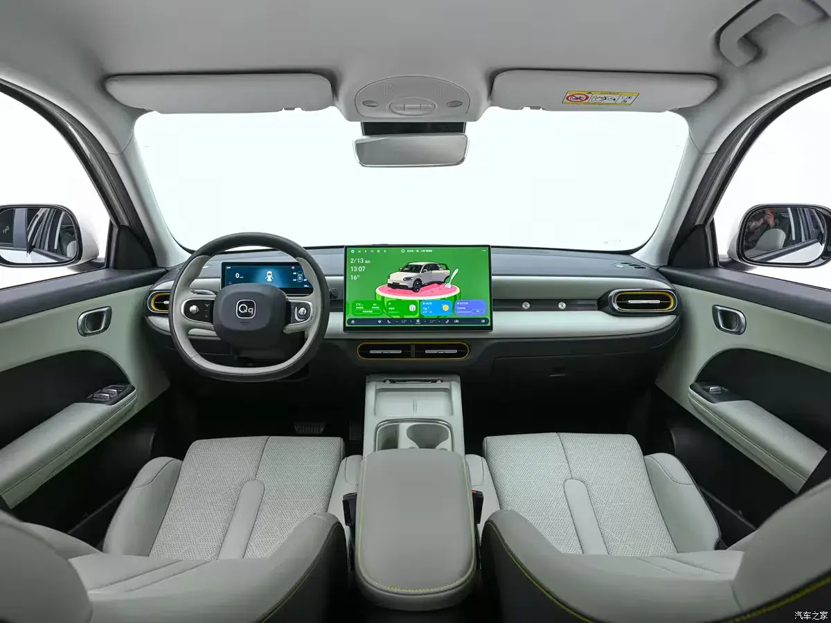 The cockpit of Chery QQ3.